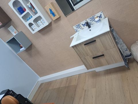 De wachtruimte wordt ingericht